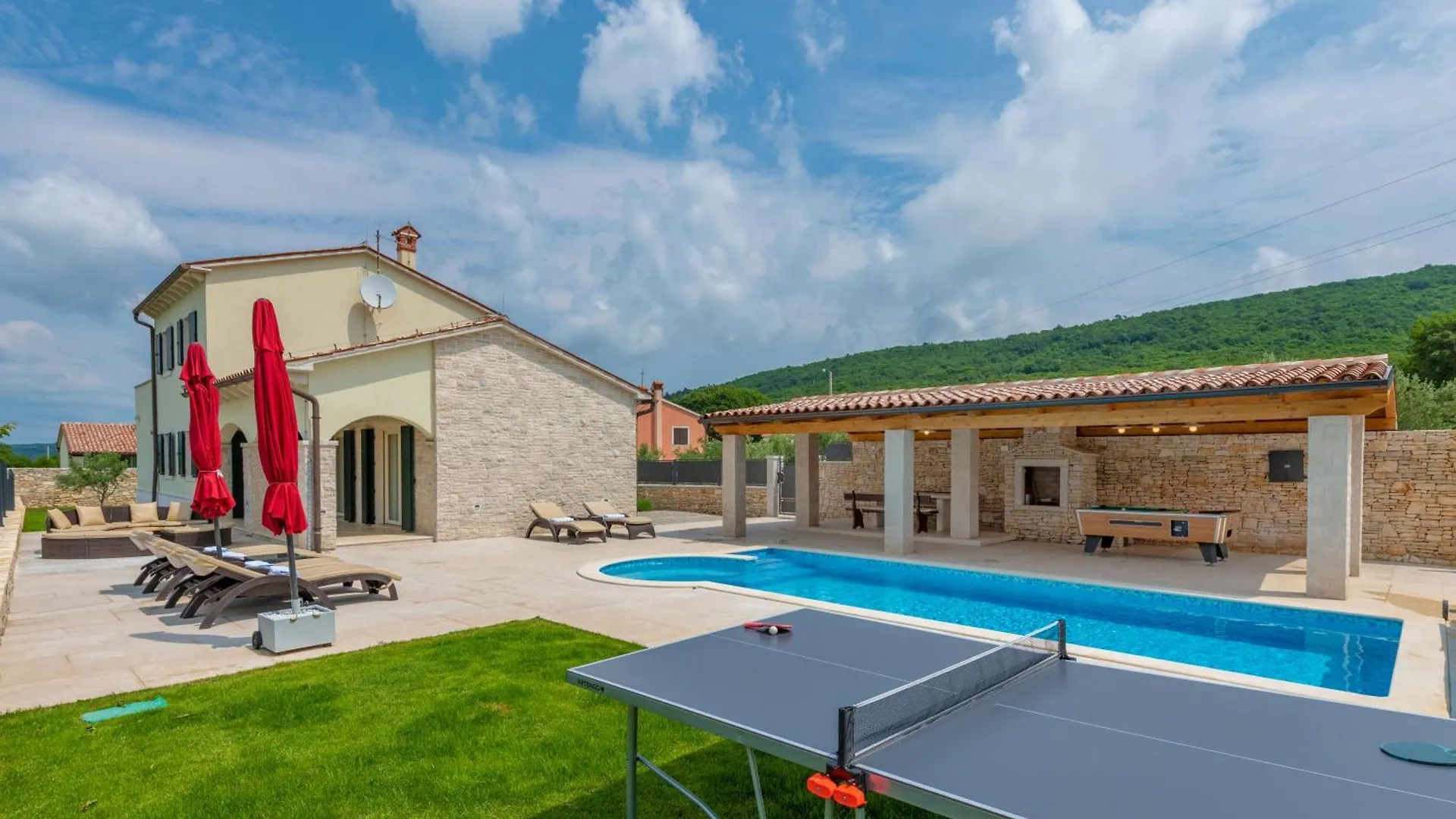 Villa Lavanda, A Luxury Villa With Private Pool, 2Km To Beach Ubasico